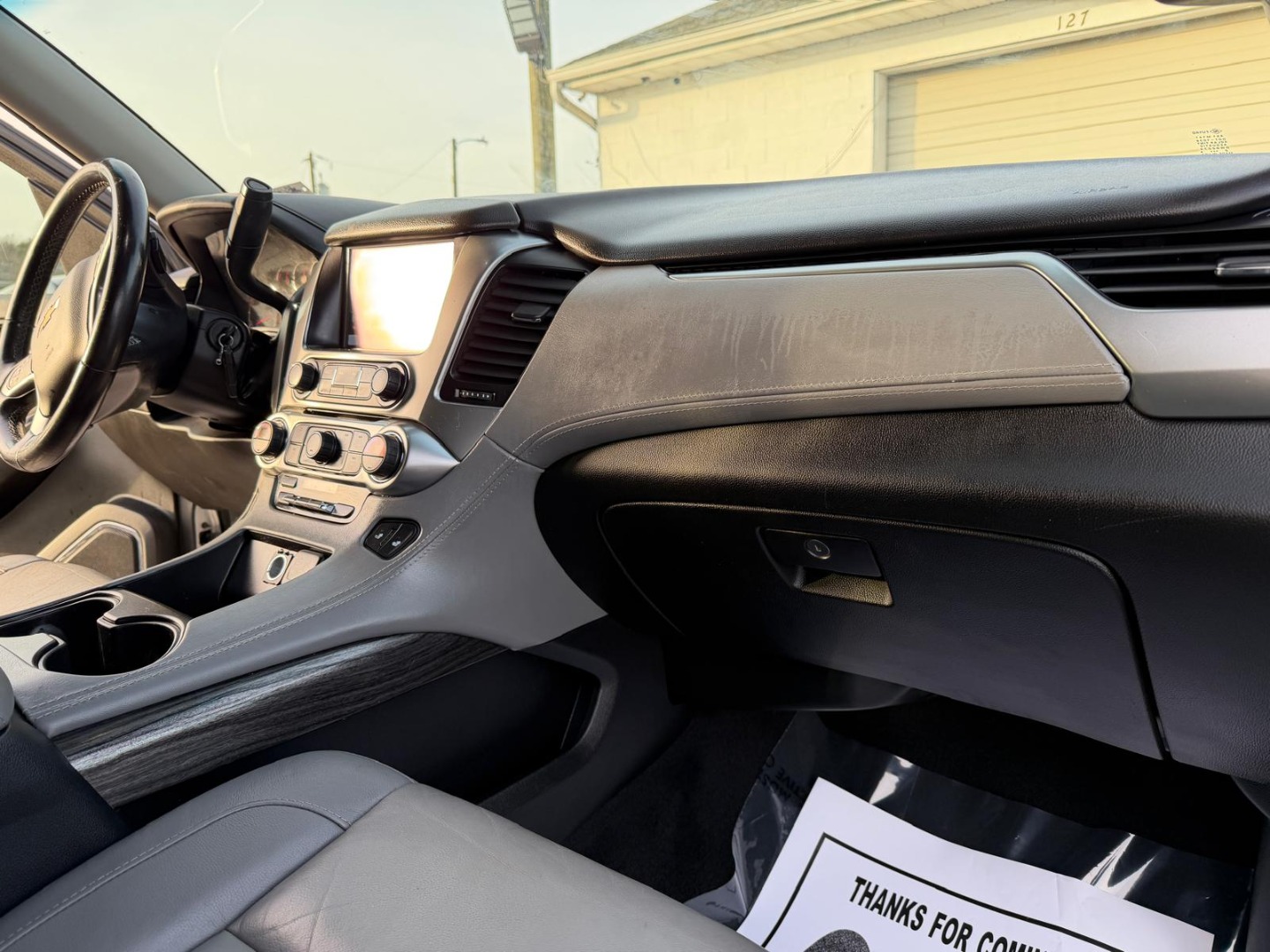 2019 Chevrolet Suburban LT - Photo 21