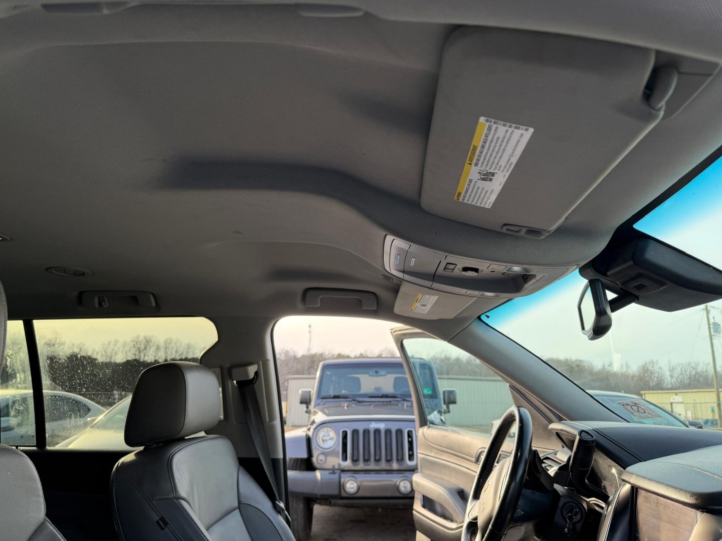 2019 Chevrolet Suburban LT - Photo 22