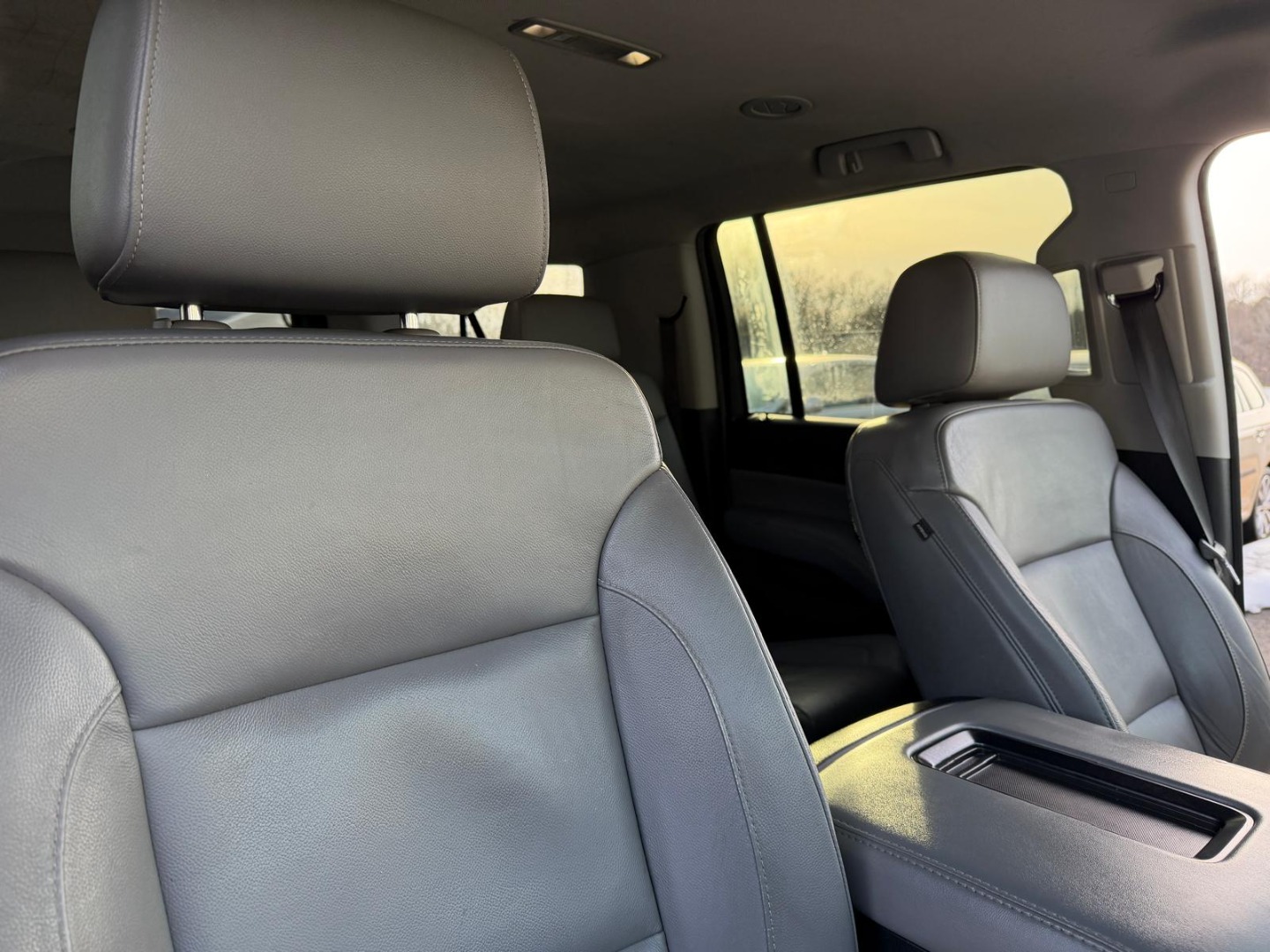 2019 Chevrolet Suburban LT - Photo 23