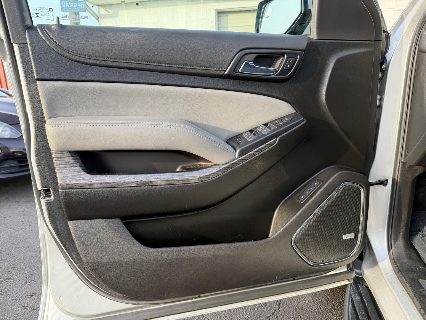 2019 Chevrolet Suburban LT - Photo 9