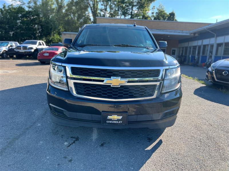 2018 Chevrolet Suburban LT, second angle