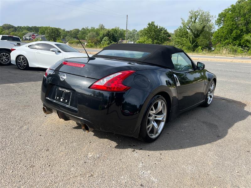 2010 Nissan 370Z Touring - Photo 10