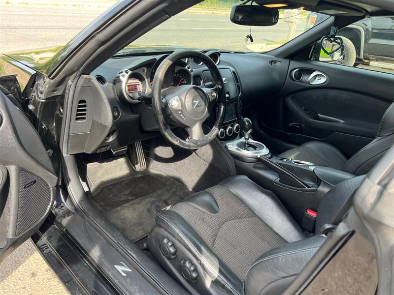 2010 Nissan 370Z Touring - Photo 19