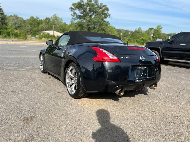 2010 Nissan 370Z Touring - Photo 8