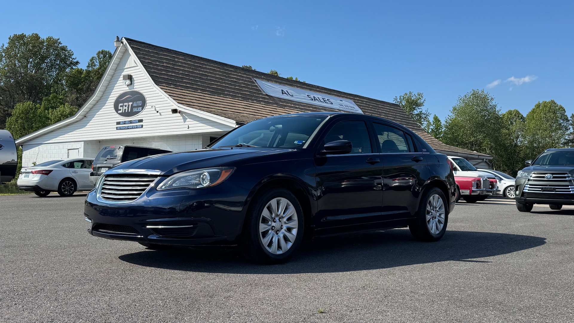 2014 Chrysler 200 LX's photo