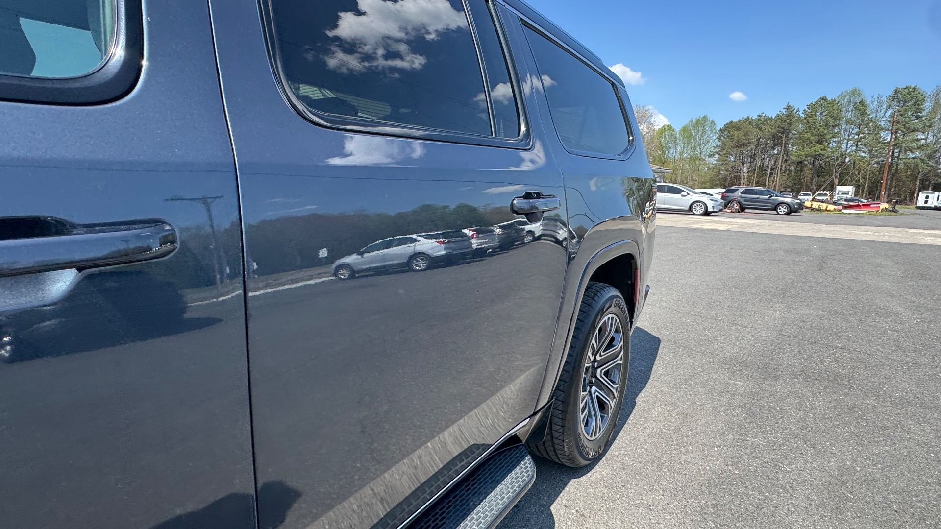 2024 Jeep Wagoneer L Series II - Photo 17