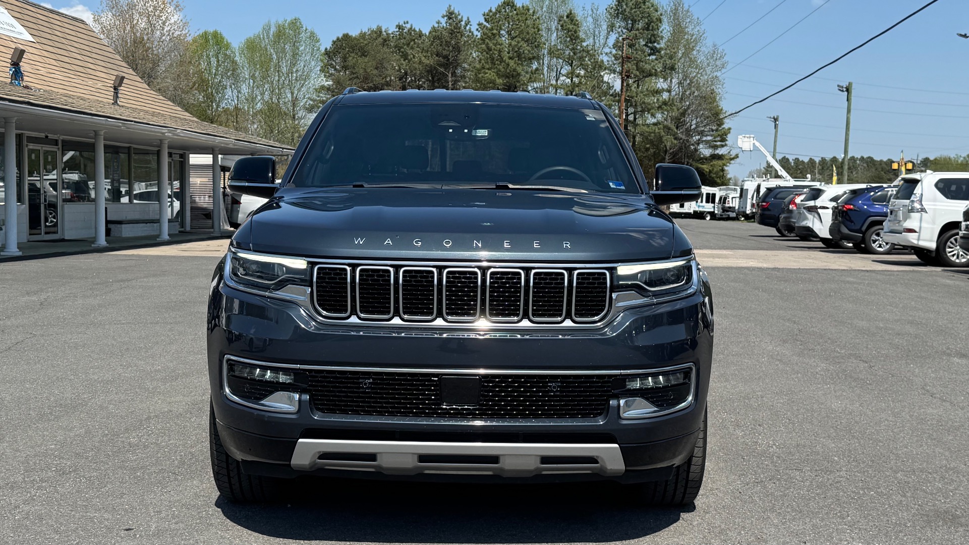 2024 Jeep Wagoneer L Series II - Photo 5