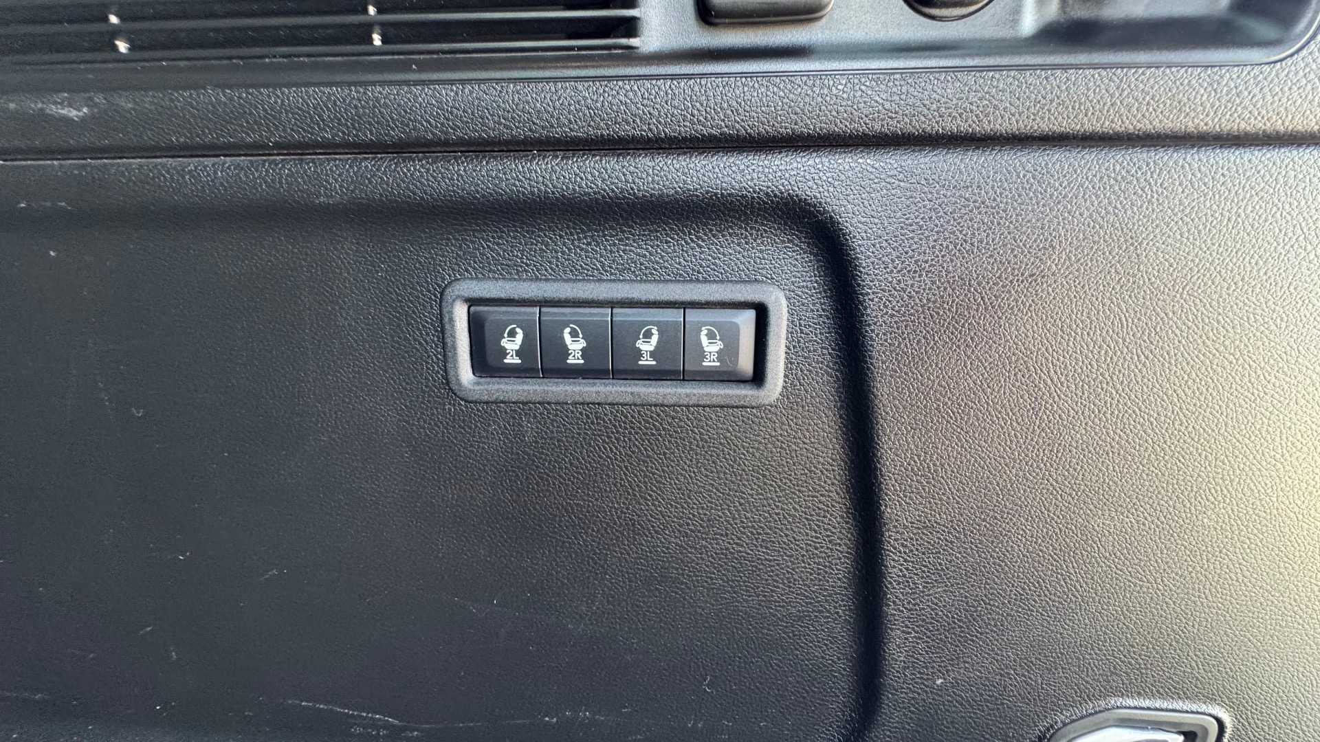2024 Jeep Wagoneer L Series II - Photo 52