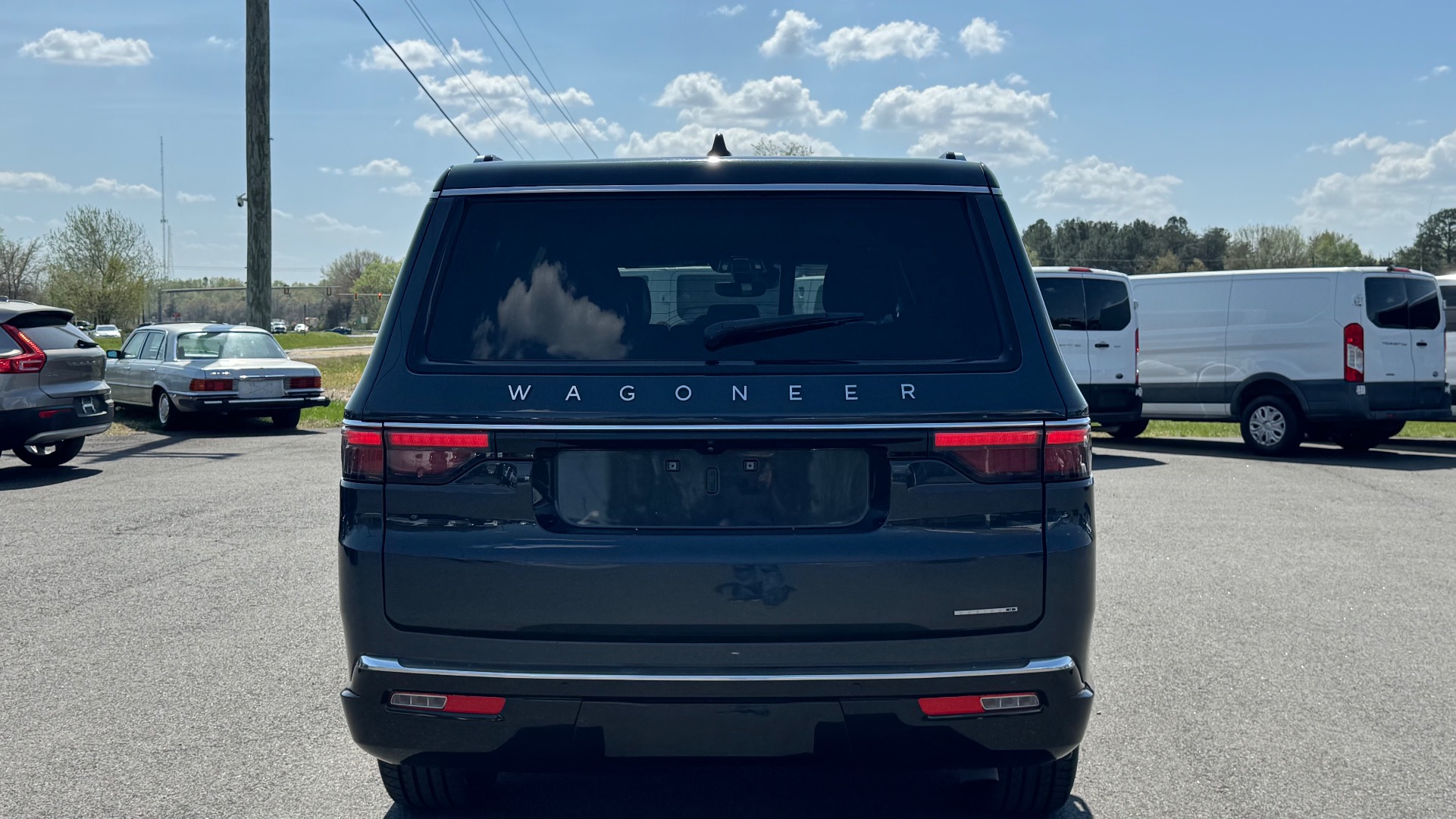 2024 Jeep Wagoneer L Series II - Photo 6