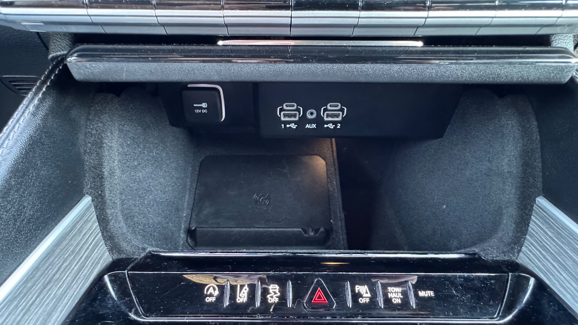2024 Jeep Wagoneer L Series II - Photo 90