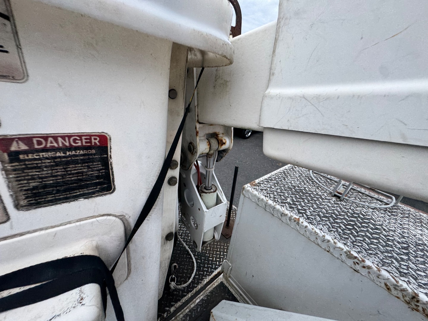 2004 Ford F-550 - Photo 66