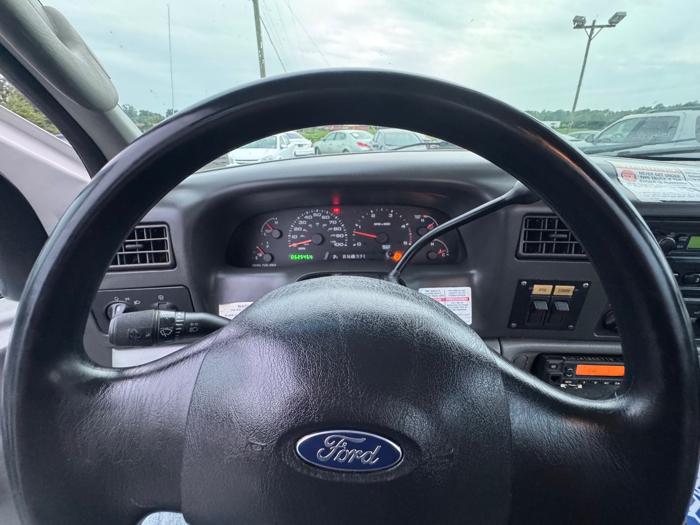 2004 Ford F-550 - Photo 86