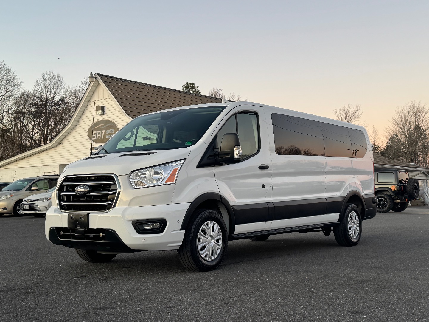 2020 Ford Transit 350 XLT Low Roof Sliding Pass. 148's photo
