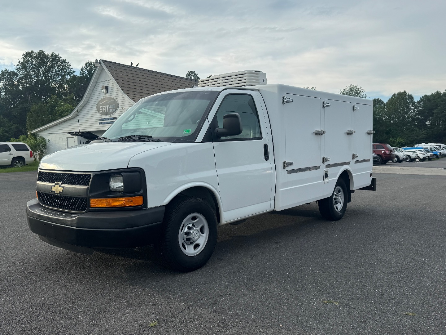 2014 Chevrolet Express 3500 139" WB's photo