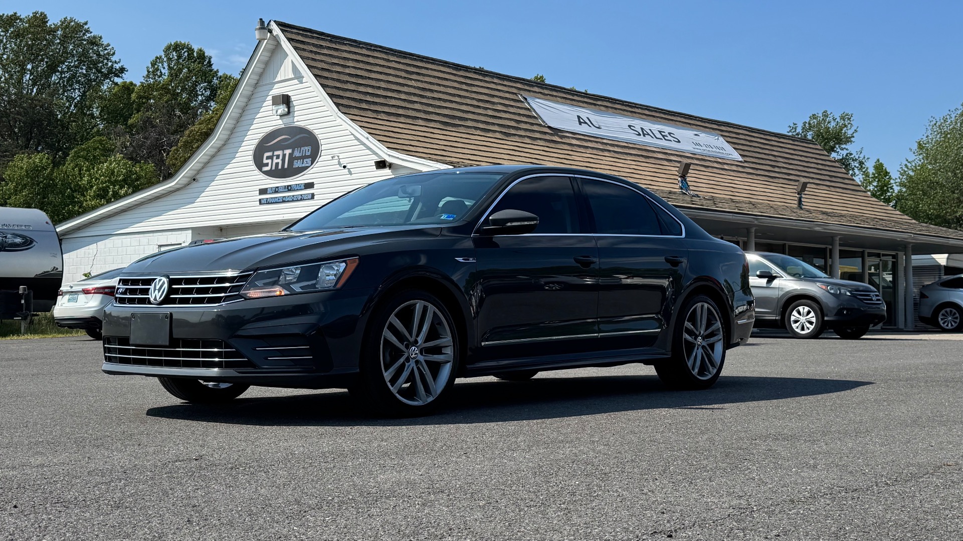 2017 Volkswagen Passat 1.8T R-Line w/ Comfort Pkg. Auto's photo