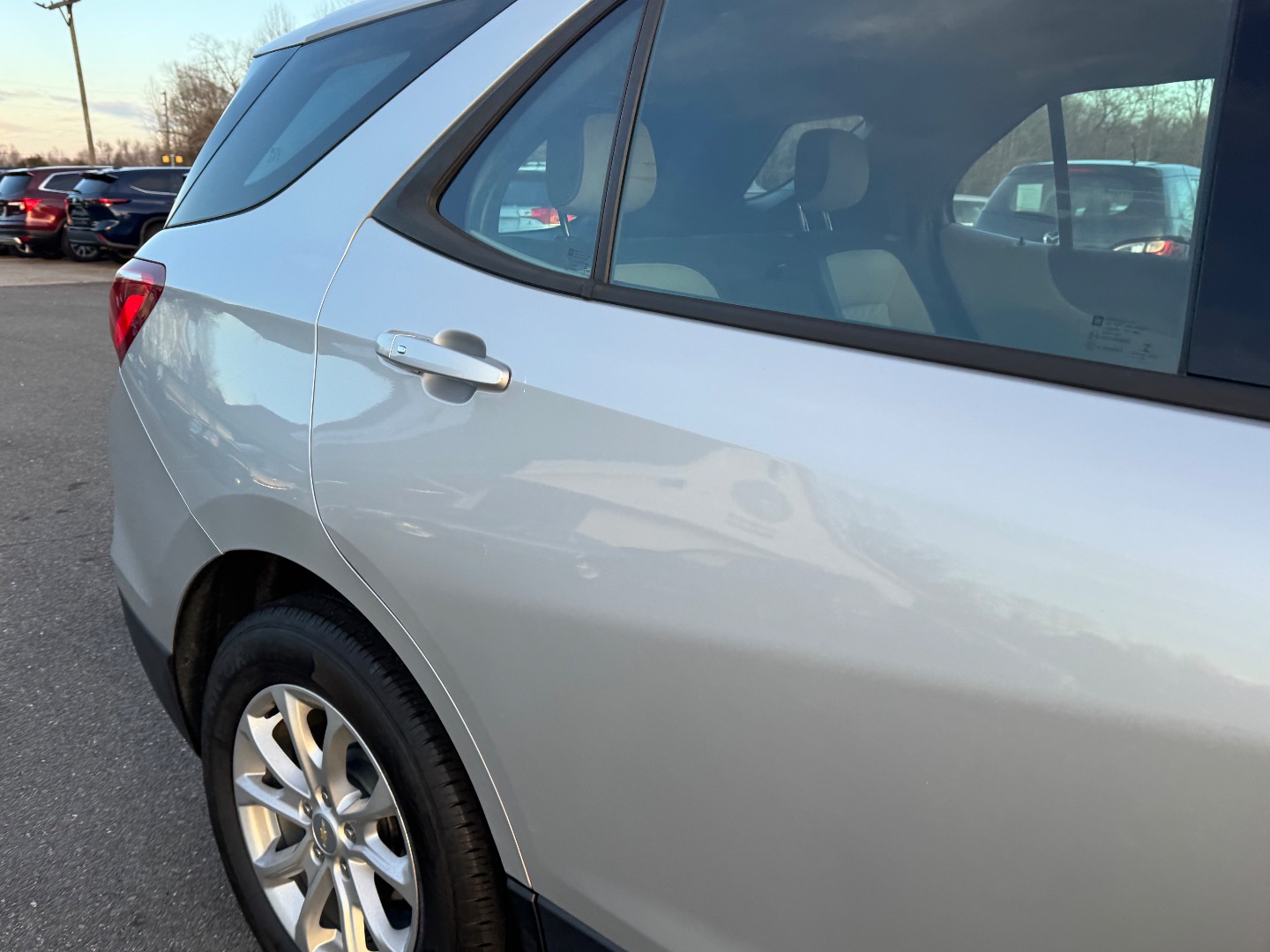 2018 Chevrolet Equinox LS - Photo 25