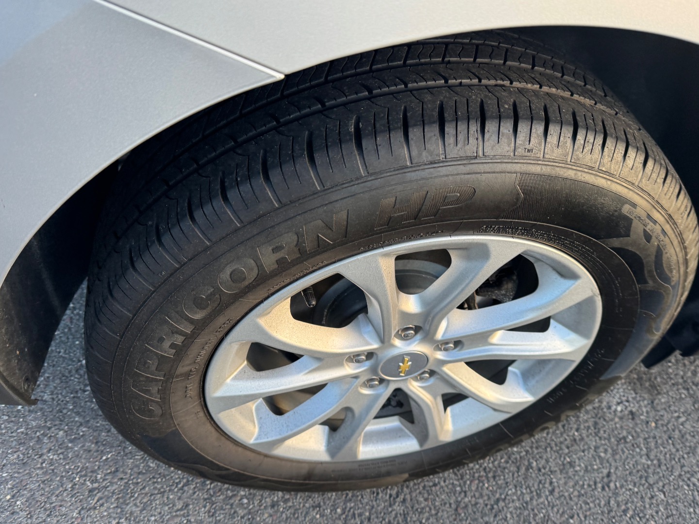 2018 Chevrolet Equinox LS - Photo 28