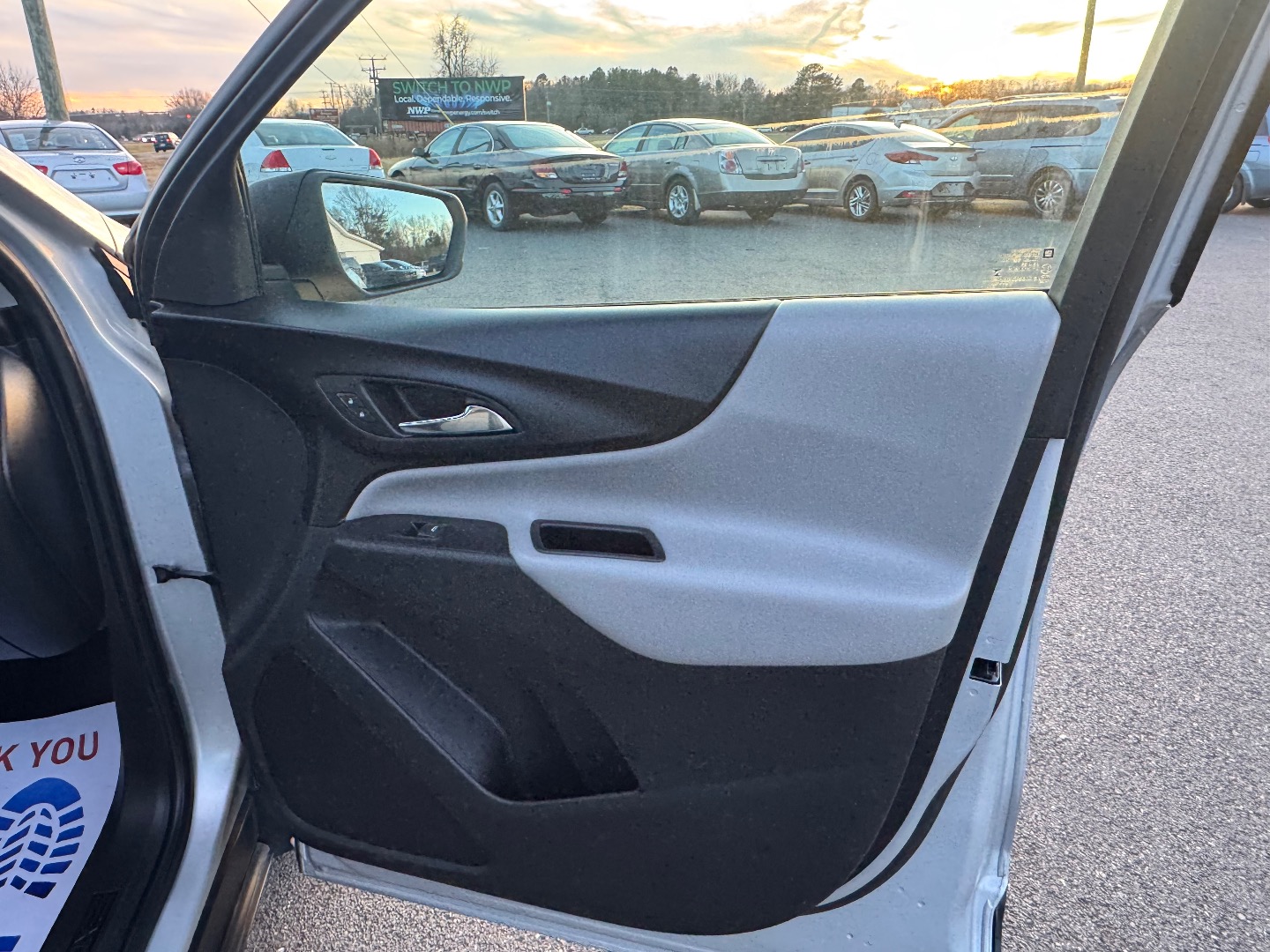 2018 Chevrolet Equinox LS - Photo 38