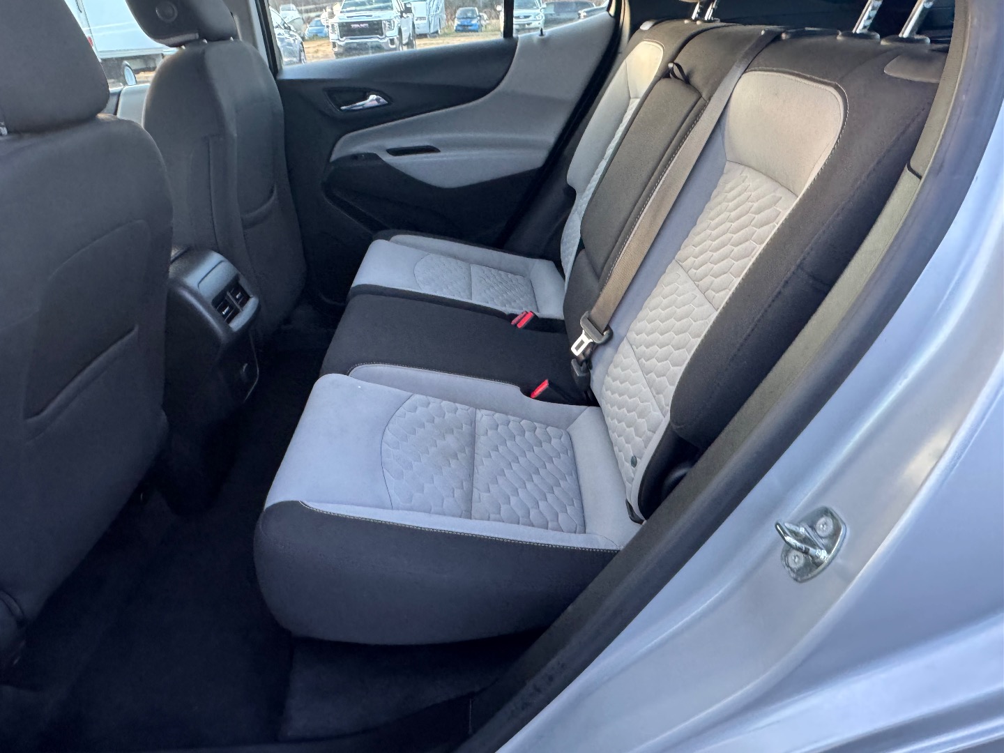 2018 Chevrolet Equinox LS - Photo 40