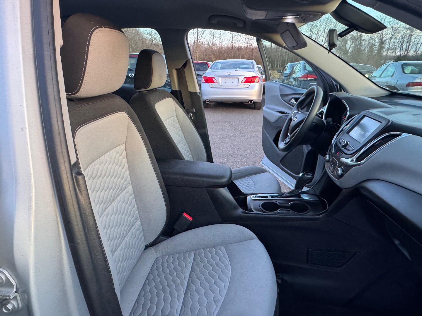 2018 Chevrolet Equinox LS - Photo 41