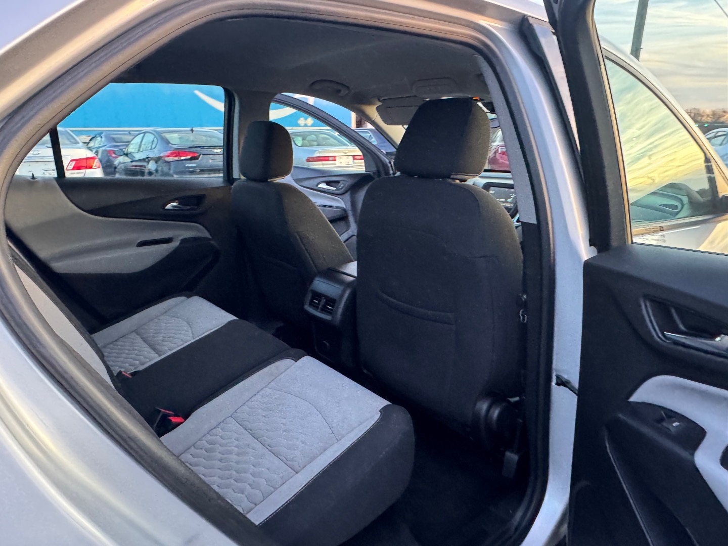 2018 Chevrolet Equinox LS - Photo 45
