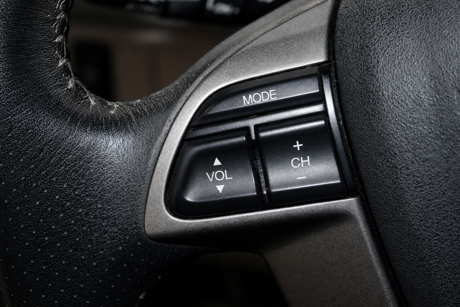 2011 Honda Pilot EX-L - Photo 24