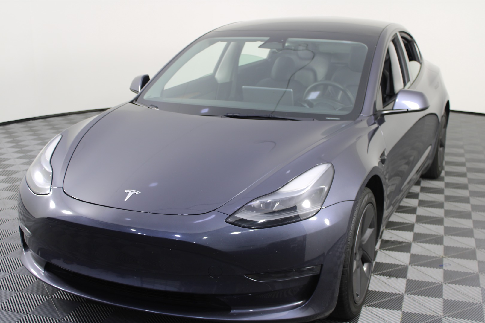2023 Tesla Model 3 -'s photo