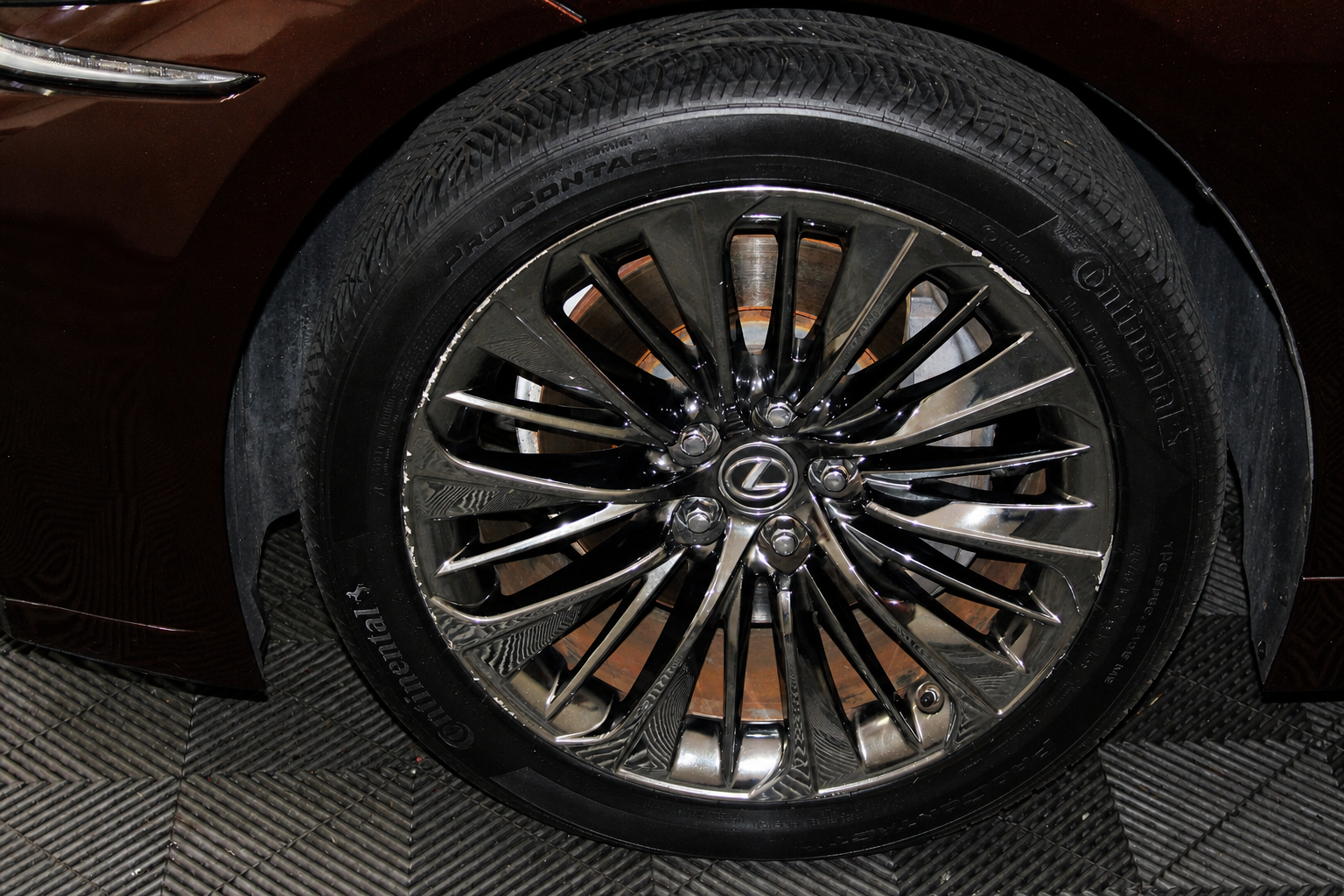 2018 Lexus LS Base - Photo 18