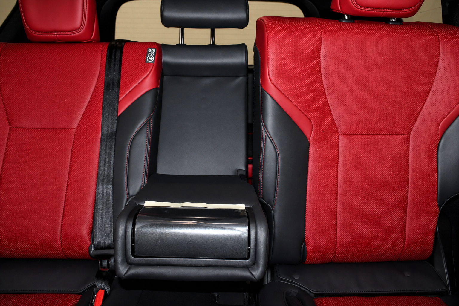 2025 Lexus LX F-Sport - Photo 38
