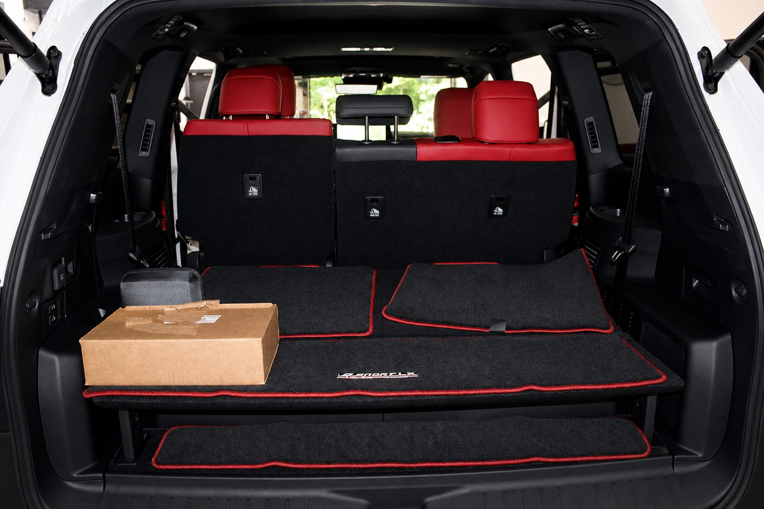 2025 Lexus LX F-Sport - Photo 11