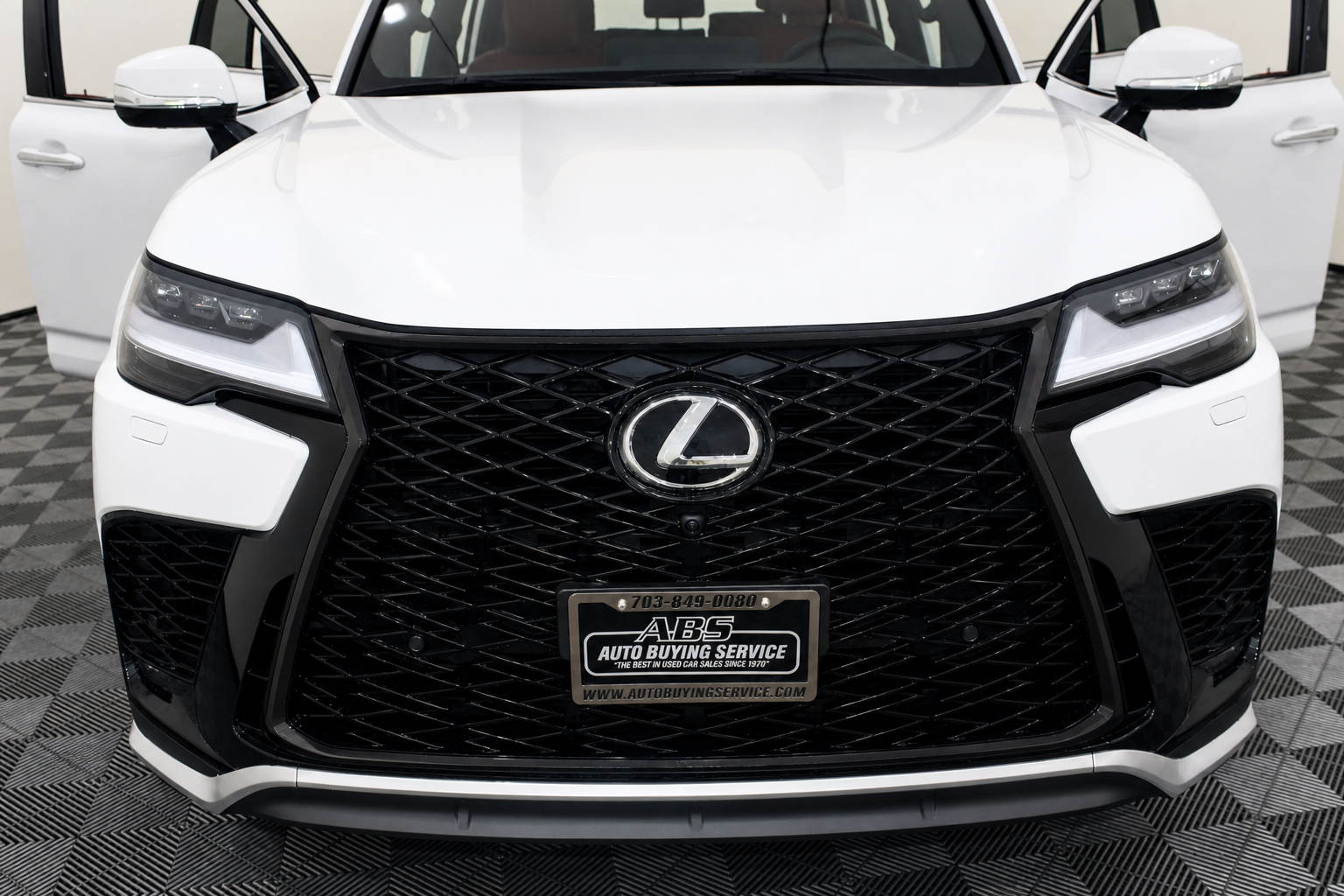 2025 Lexus LX F-Sport - Photo 14