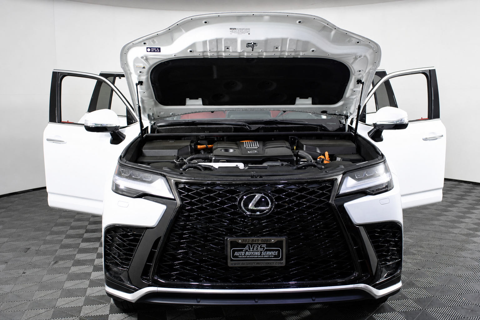 2025 Lexus LX F-Sport - Photo 5