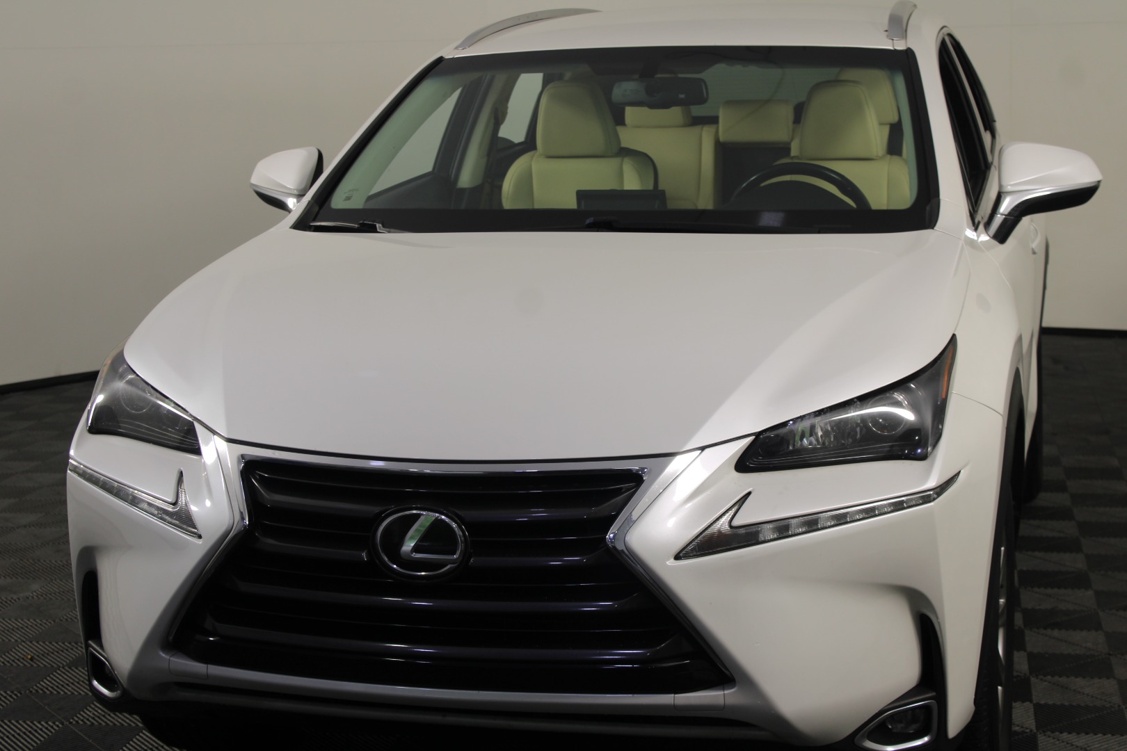 2015 Lexus NX 350 200t 4x2's photo