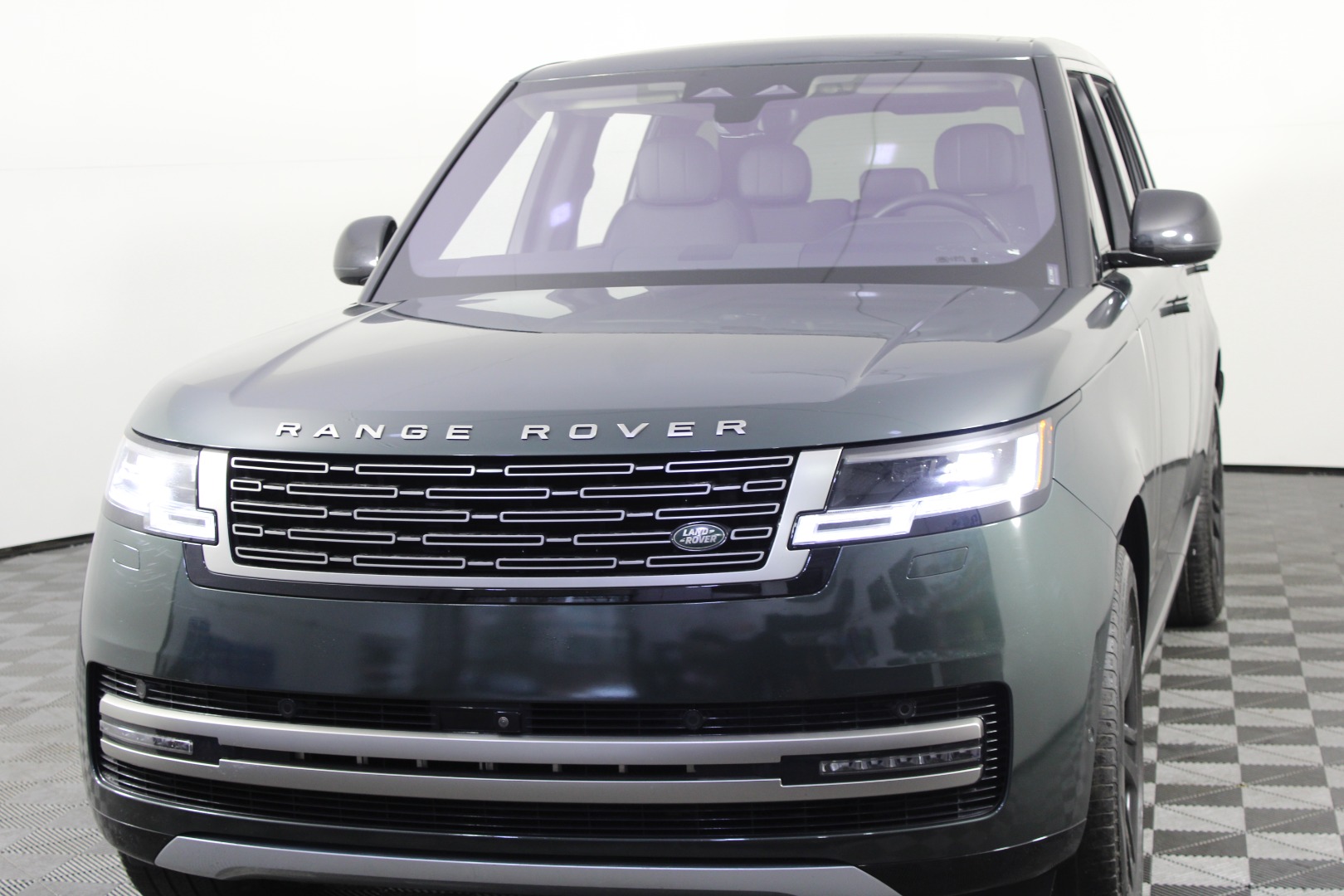 2023 Land Rover Range Rover 3.0 SE LWB 7's photo