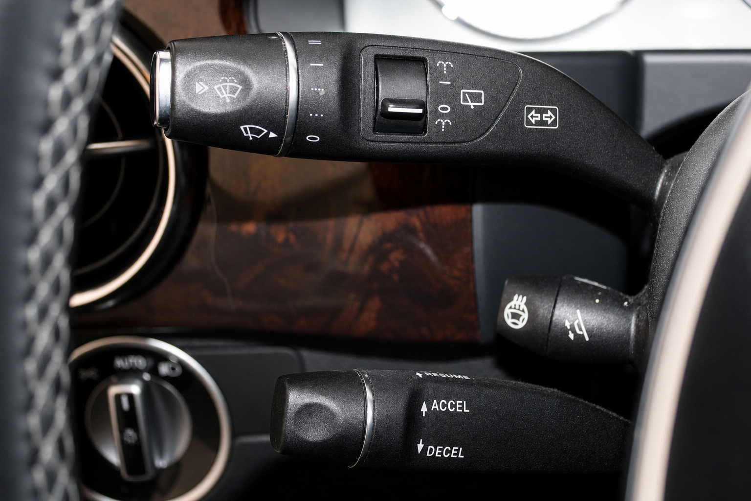 2015 Mercedes-Benz GLK-Class GLK350 - Photo 35