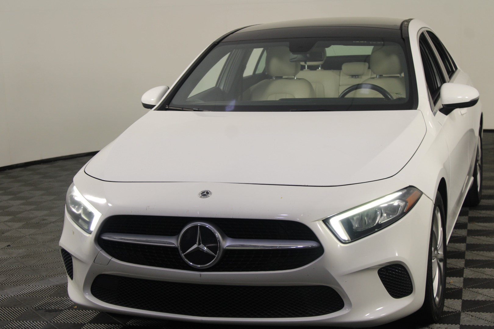 2019 Mercedes-Benz A-Class A220's photo