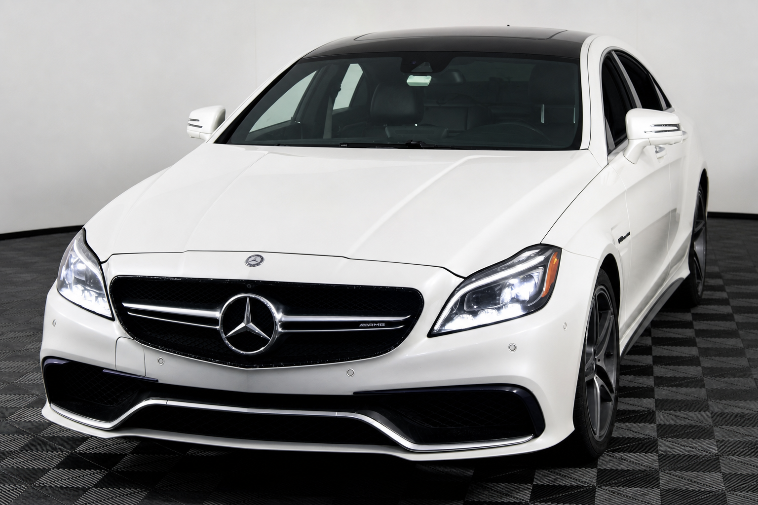 2015 Mercedes-Benz CLS CLS63 AMG S 4MATIC's photo