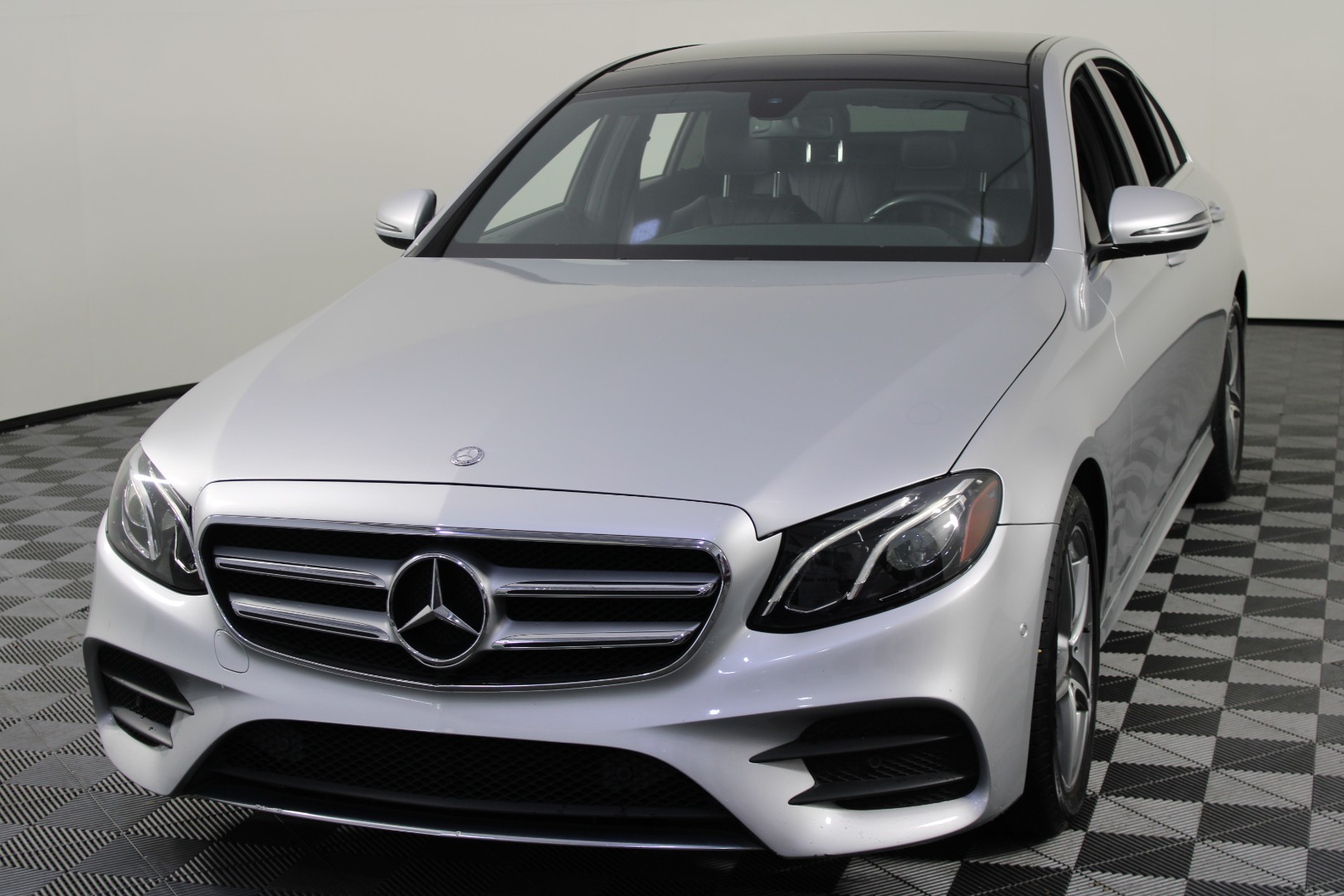 2017 Mercedes-Benz E-Class E300's photo