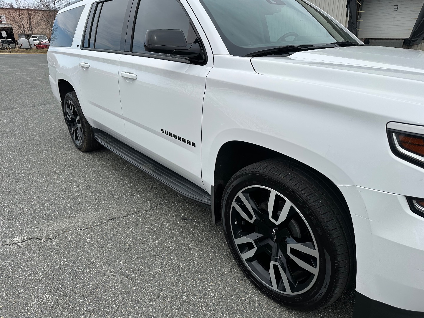 2019 Chevrolet Suburban LT - Photo 9