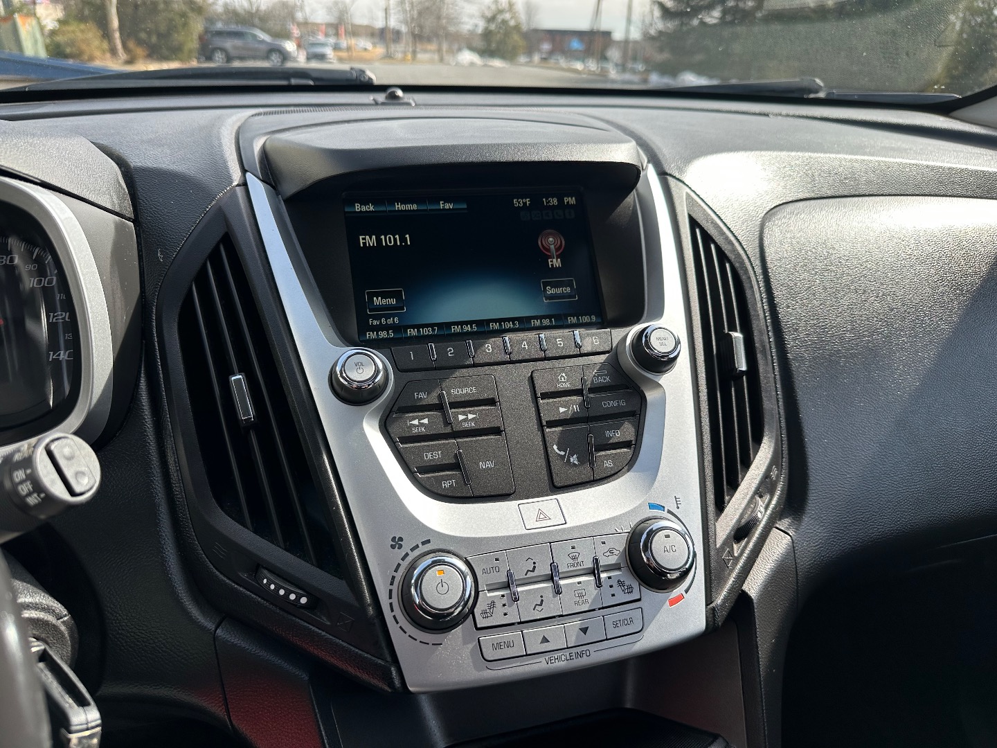 2017 Chevrolet Equinox Premier - Photo 39