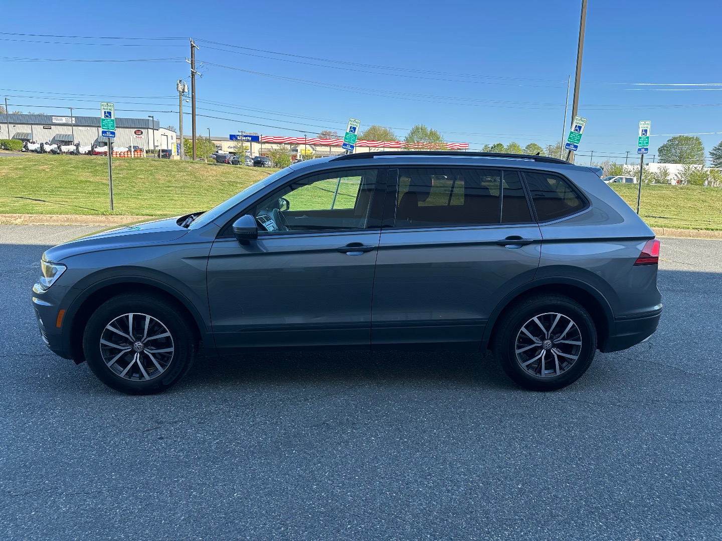 2021 Volkswagen Tiguan S - Photo 9