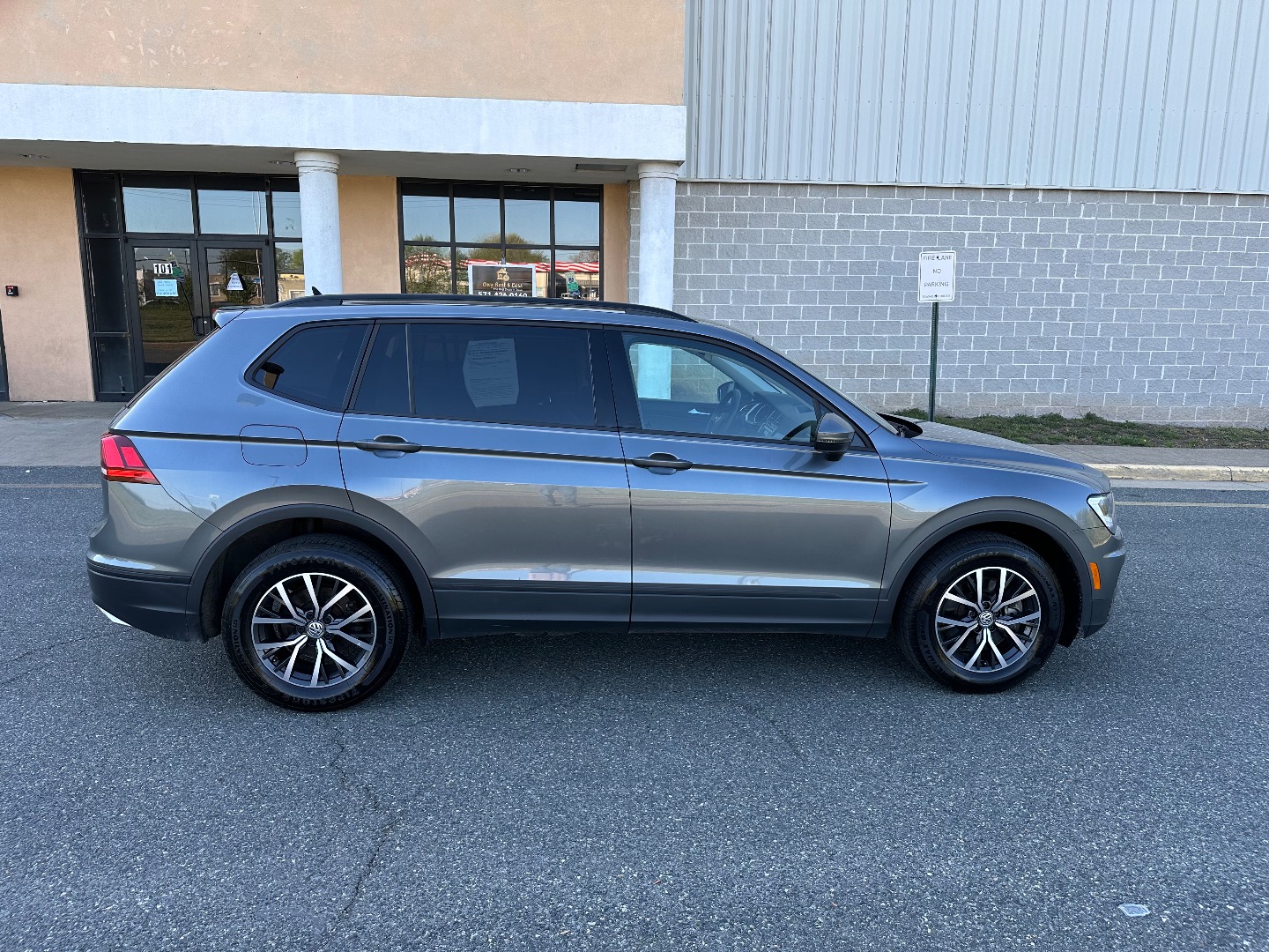 2021 Volkswagen Tiguan S - Photo 11
