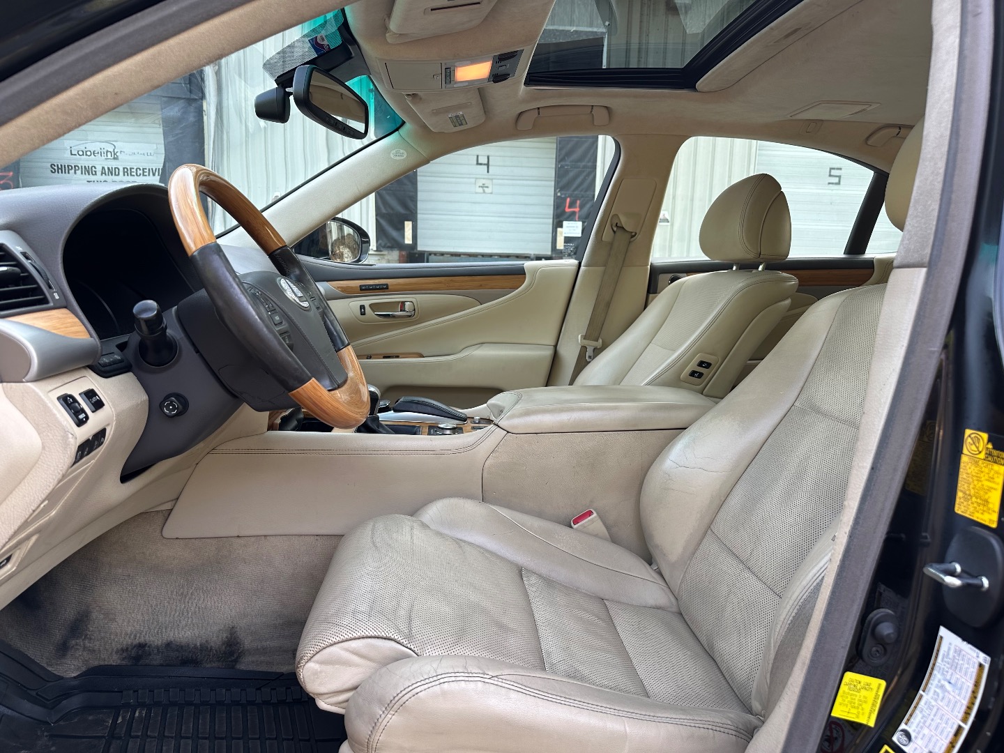 2014 Lexus LS Base - Photo 23