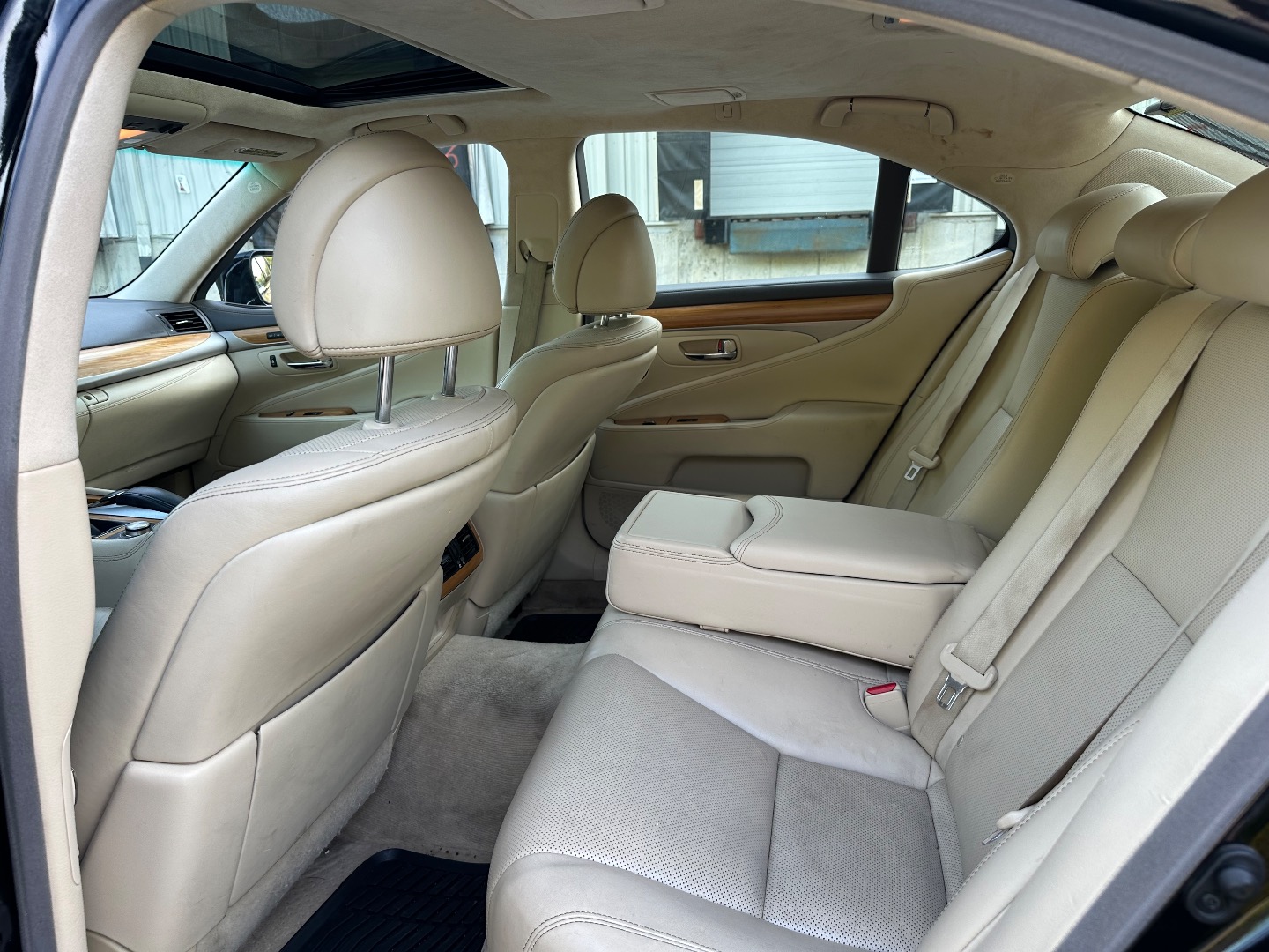 2014 Lexus LS Base - Photo 27