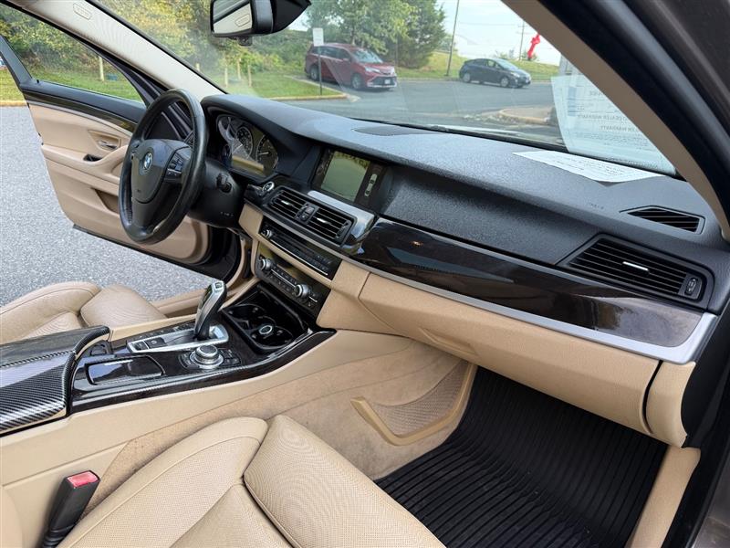 2013 BMW 5 Series 535i - Photo 36