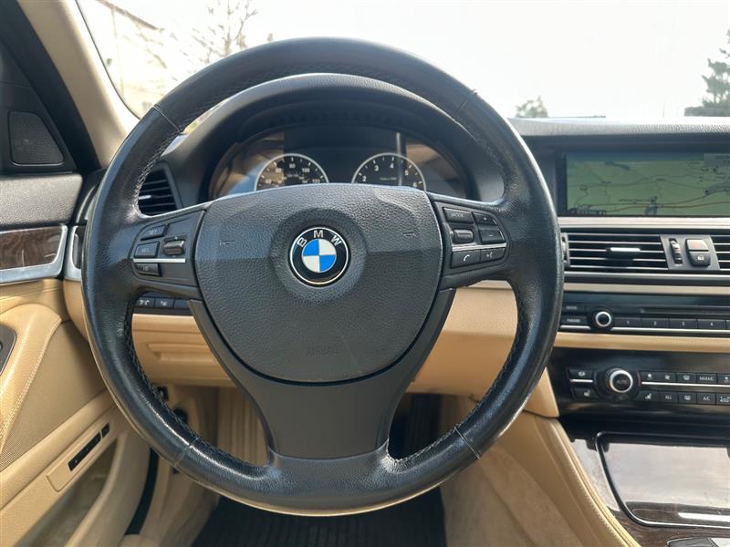 2013 BMW 5 Series 535i - Photo 46