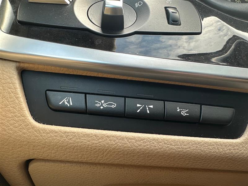 2013 BMW 5 Series 535i - Photo 54