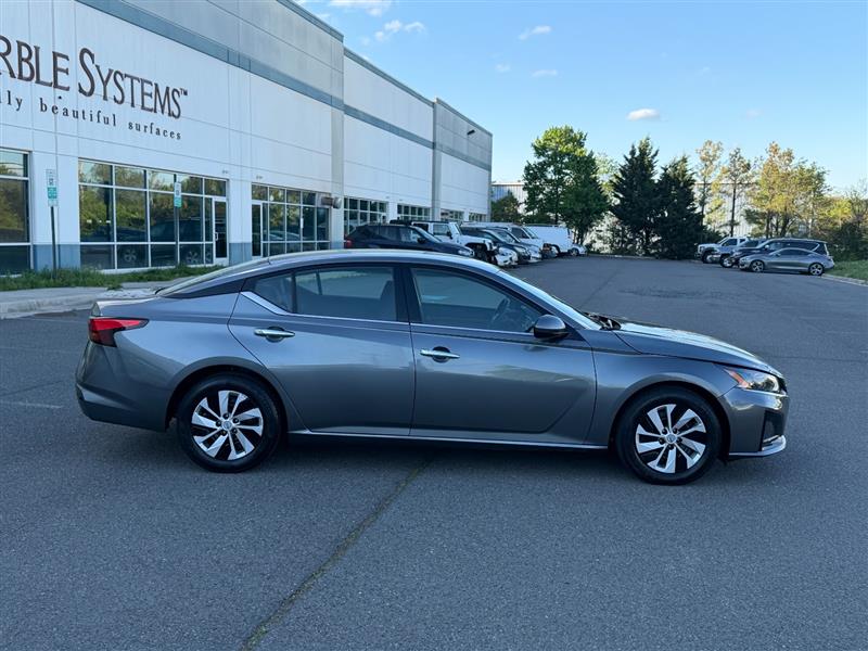 2023 Nissan Altima S - Photo 7