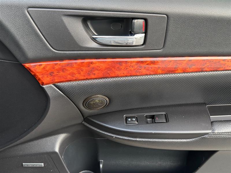 2010 Subaru Outback I Limited - Photo 19