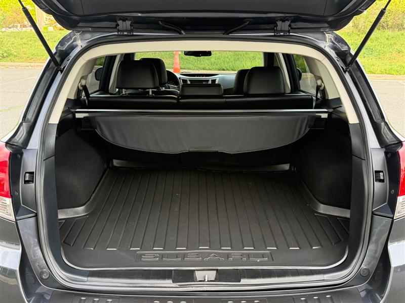 2010 Subaru Outback I Limited - Photo 29